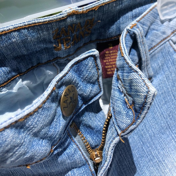 Zaba Di Light Wash Capris Jeans Size 4 - Picture 3 of 6
